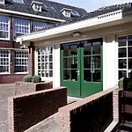阿尔克马尔学院酒店