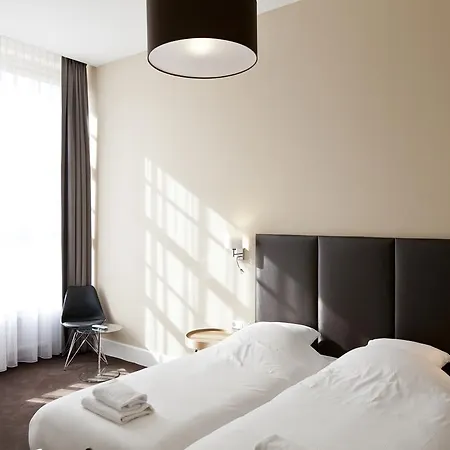 Hotel College