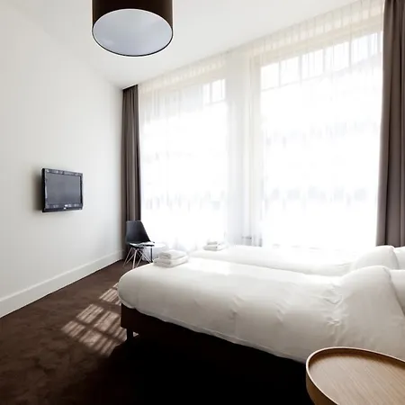 College Hotel